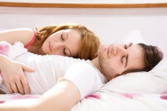 10 sfaturi ca sa dormi bine cu partenerul tau